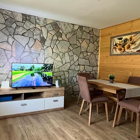 Zen Den Apartments Otočac Екстериор снимка