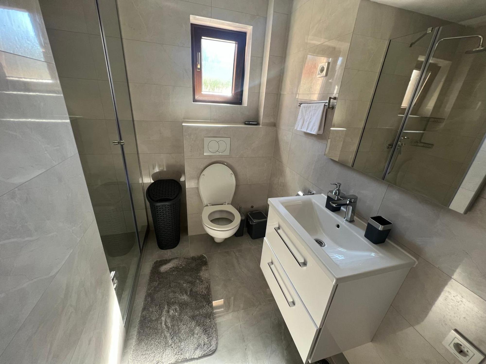 Zen Den Apartments Otočac Екстериор снимка